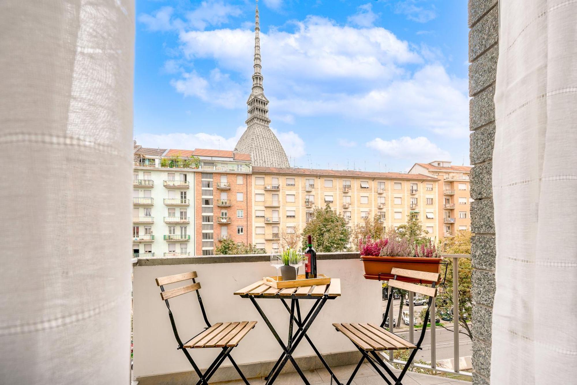 Appartamenti Vista Mole, Centro A 15 Min - Luxury Suites & Fast Wifi Torino Kültér fotó